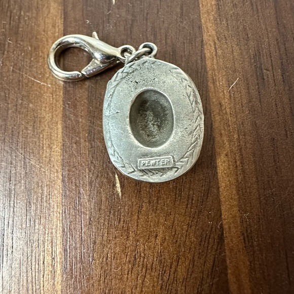 Pewter Cowboy Hat Charm Clip-On Pendant – Western Rodeo Style - Picture 2 of 4
